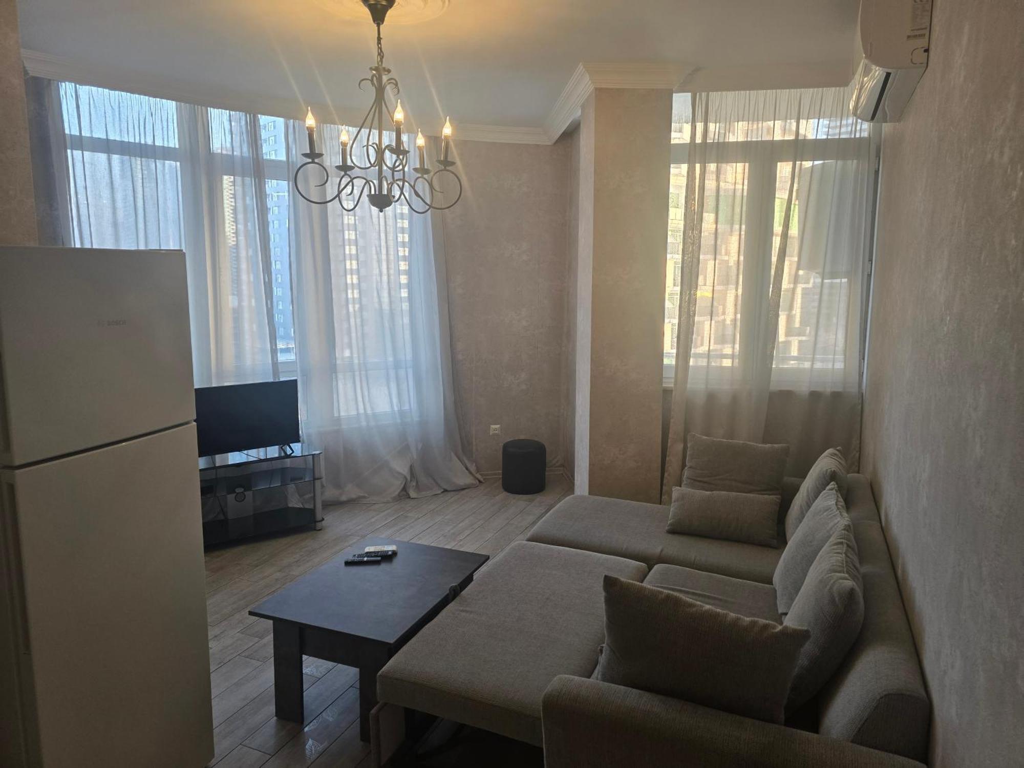 Apartment Roin Batumi Bagian luar foto